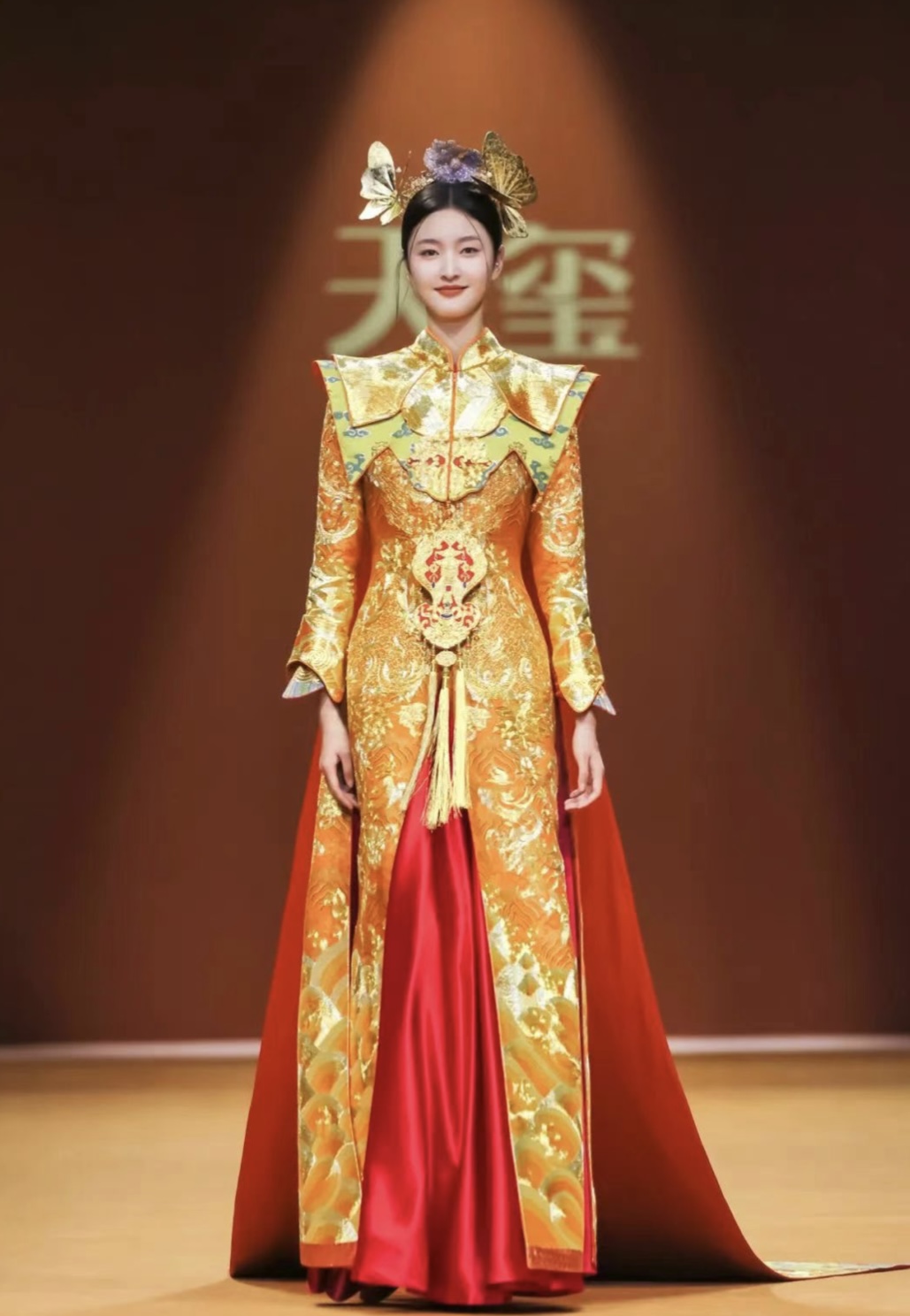 邀請函 | 天璽中國禮服亮相2024上海國際婚紗禮服、彩妝造型及時尚配飾展